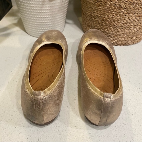 ✨ Indigo by Clarks Metallic Gold Ballet Flats Women's 10 Comfortable & Stylish - Picture 3 of 7